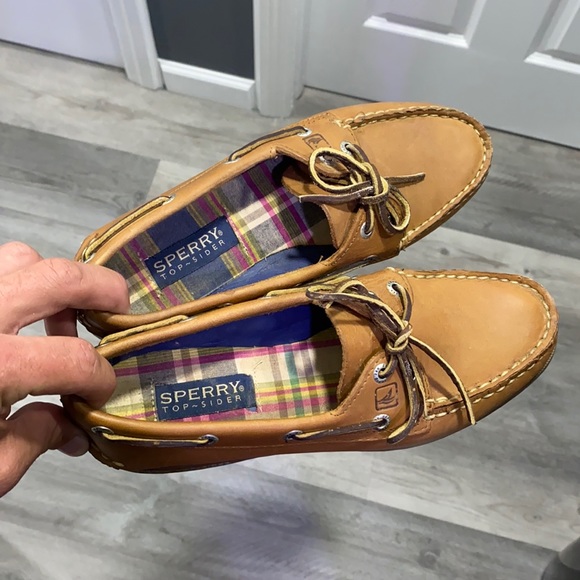 Sperry's - Picture 1 of 4
